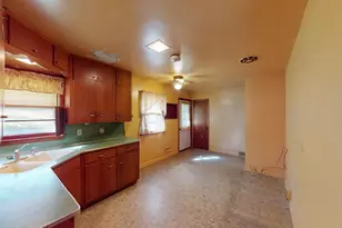 1918 Wilby Rd, Albert Lea, MN 56007 - Photo 5