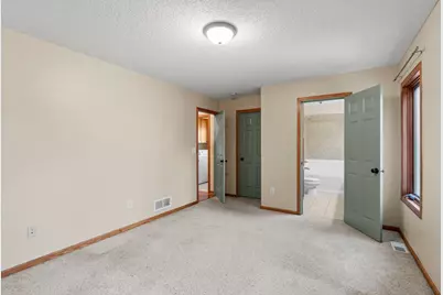 1158 Summit Avenue, Mahtomedi, MN 55115 - Photo 19