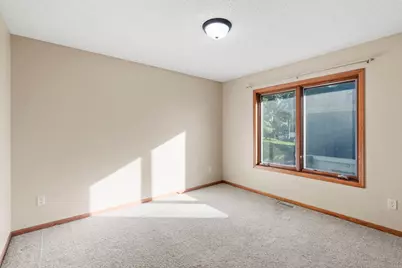 1158 Summit Avenue, Mahtomedi, MN 55115 - Photo 25