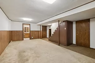 2267 Mohawk Road E, North Saint Paul, MN 55109 - Photo 33
