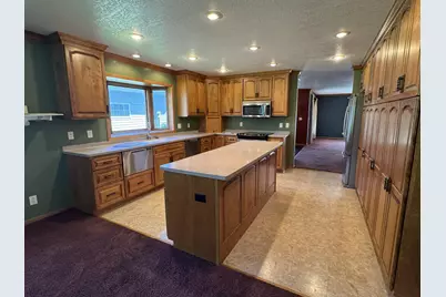 541 Southport Drive, Fairmont, MN 56031 - Photo 13
