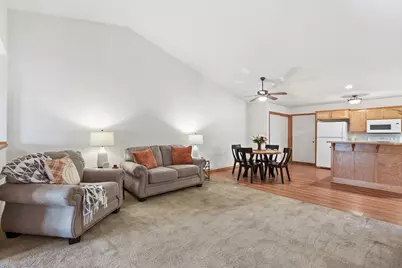 5655 Lambert Avenue NE, Albertville, MN 55301 - Photo 3