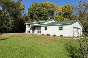 35566 720th Ave, Morton, MN 56270 - Photo 5