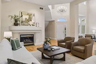 406 River St, Minneapolis, MN 55401 - Photo 3