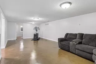 1913 Independence Ave N, Golden Valley, MN 55427 - Photo 23