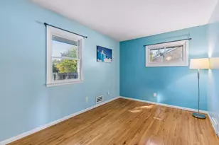 1913 Independence Ave N, Golden Valley, MN 55427 - Photo 17