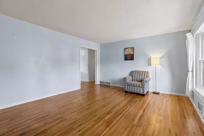 1913 Independence Avenue N, Golden Valley, MN 55427 - Photo 5