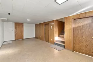 443 Eldridge Ave W, Roseville, MN 55113 - Photo 25