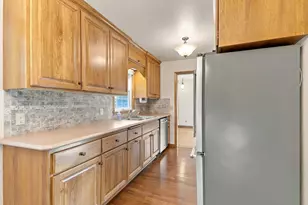 443 Eldridge Ave W, Roseville, MN 55113 - Photo 11