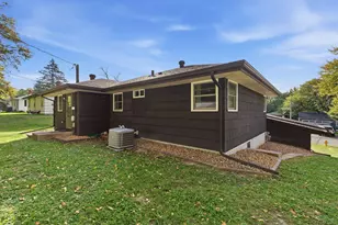 443 Eldridge Ave W, Roseville, MN 55113 - Photo 33