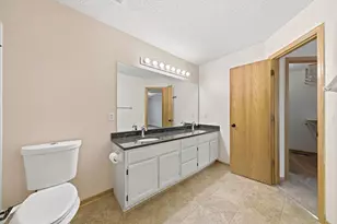 14334 Heywood Ave, Apple Valley, MN 55124 - Photo 17