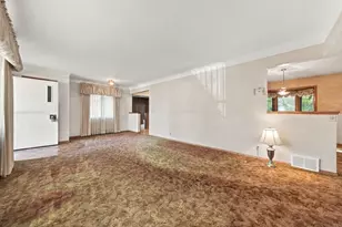 6131 Lee Ave N, Brooklyn Center, MN 55429 - Photo 5