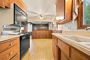 6131 Lee Ave N, Brooklyn Center, MN 55429 - Photo 19