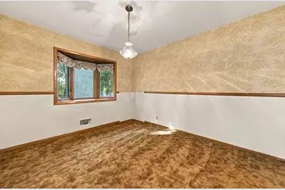6131 Lee Avenue N, Brooklyn Center, MN 55429 - Photo 17