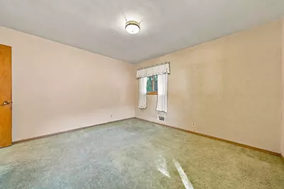 6131 Lee Avenue N, Brooklyn Center, MN 55429 - Photo 13