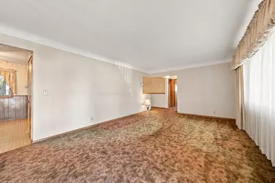 6131 Lee Avenue N, Brooklyn Center, MN 55429 - Photo 3