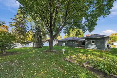 6131 Lee Avenue N, Brooklyn Center, MN 55429 - Photo 43