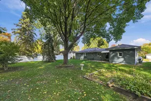 6131 Lee Ave N, Brooklyn Center, MN 55429 - Photo 43