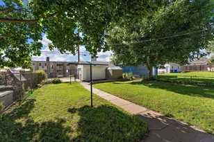 1340 3rd St E, Saint Paul, MN 55106 - Photo 3