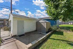 1340 3rd St E, Saint Paul, MN 55106 - Photo 5