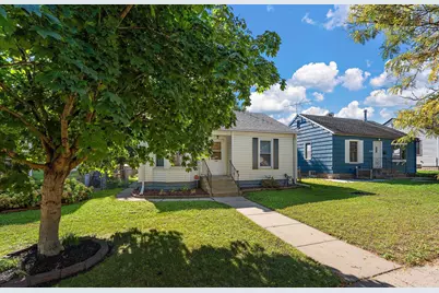 1340 3rd Street E, Saint Paul, MN 55106 - Photo 3