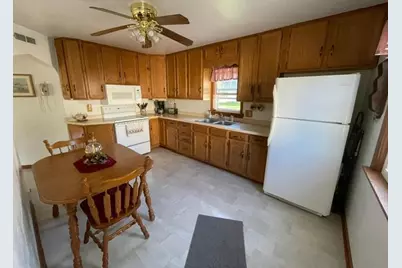 803 13th Avenue SE, Austin, MN 55912 - Photo 9