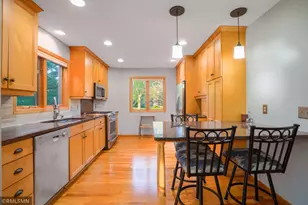 915 Ferndale Ave S, Maplewood, MN 55119 - Photo 3