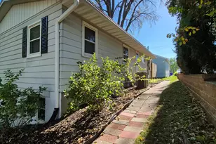 1326 Reaney Ave, Saint Paul, MN 55106 - Photo 9
