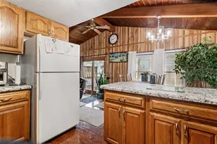 1326 Reaney Ave, Saint Paul, MN 55106 - Photo 3