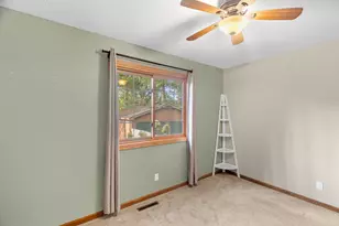 202 Robert St, Mahtomedi, MN 55115 - Photo 23