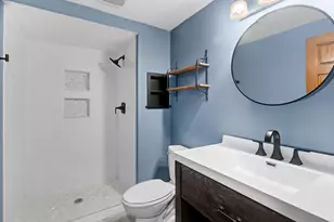 202 Robert St, Mahtomedi, MN 55115 - Photo 27