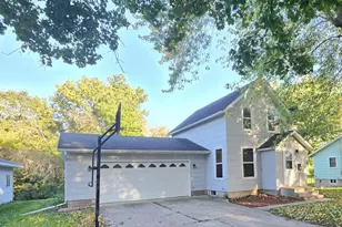 207 Willow Ave, Owatonna, MN 55060 - Photo 1