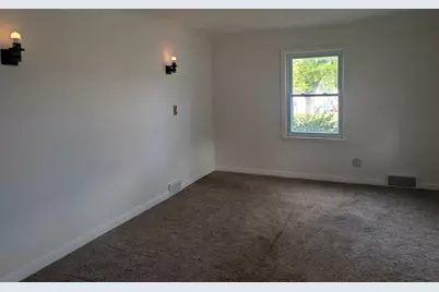 1049 Gorman Avenue, West Saint Paul, MN 55118 - Photo 7
