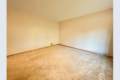 740 E Gustavus Avenue, Fergus Falls, MN 56537 - Photo 5