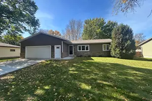 1100 Columbine Dr, Marshall, MN 56258 - Photo 1