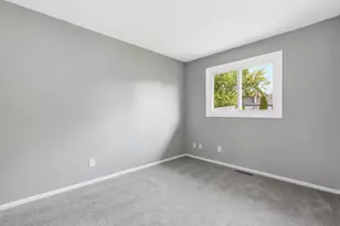 1741 Ames Pl, Saint Paul, MN 55106 - Photo 11