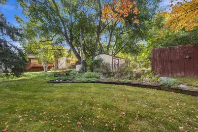 4664 Hillsboro Avenue N, New Hope, MN 55428 - Photo 37