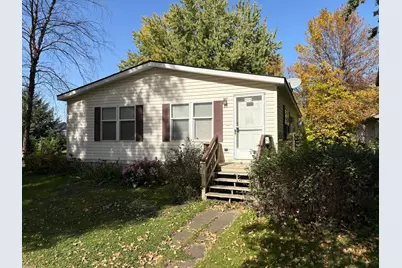 204 E Hibbard Avenue, Belview, MN 56214 - Photo 1