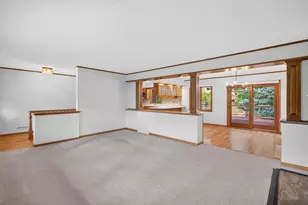 12760 Roberts Dr, Eden Prairie, MN 55346 - Photo 9