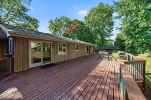 12760 Roberts Dr, Eden Prairie, MN 55346 - Photo 39