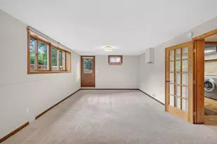 12760 Roberts Dr, Eden Prairie, MN 55346 - Photo 35