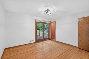 12760 Roberts Dr, Eden Prairie, MN 55346 - Photo 21