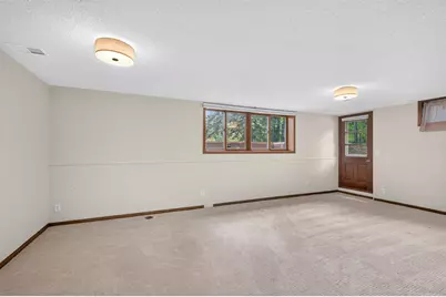 12760 Roberts Drive, Eden Prairie, MN 55346 - Photo 33