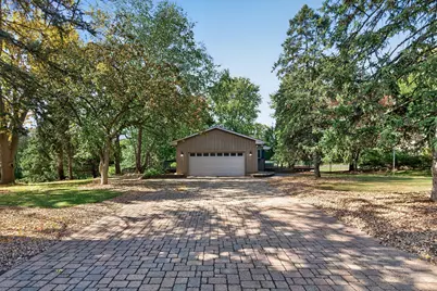 12760 Roberts Drive, Eden Prairie, MN 55346 - Photo 51