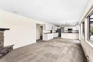 1424 E Skyline Pkwy, Duluth, MN 55805 - Photo 15