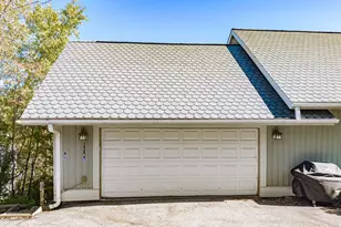 1424 E Skyline Pkwy, Duluth, MN 55805 - Photo 81