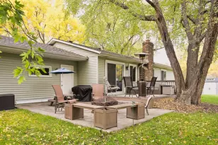 1701 James Pl, Burnsville, MN 55337 - Photo 29