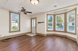 203 N 3rd St, Le Sueur, MN 56058 - Photo 5