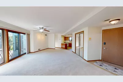 808 Lake Chapeau Drive #201, Albert Lea, MN 56007 - Photo 3