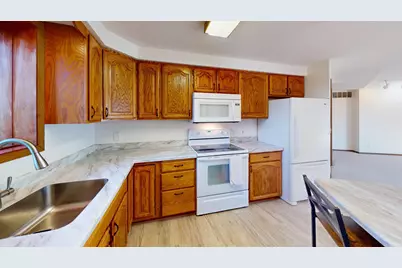 808 Lake Chapeau Drive #201, Albert Lea, MN 56007 - Photo 7
